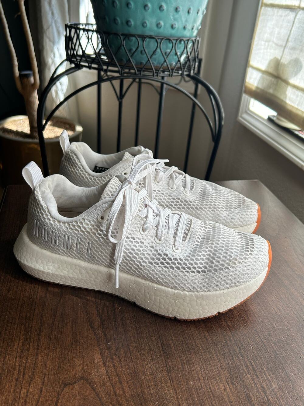 NOBULL white Drive Mesh Training running Shoes women’s size 9.5 men’s 8